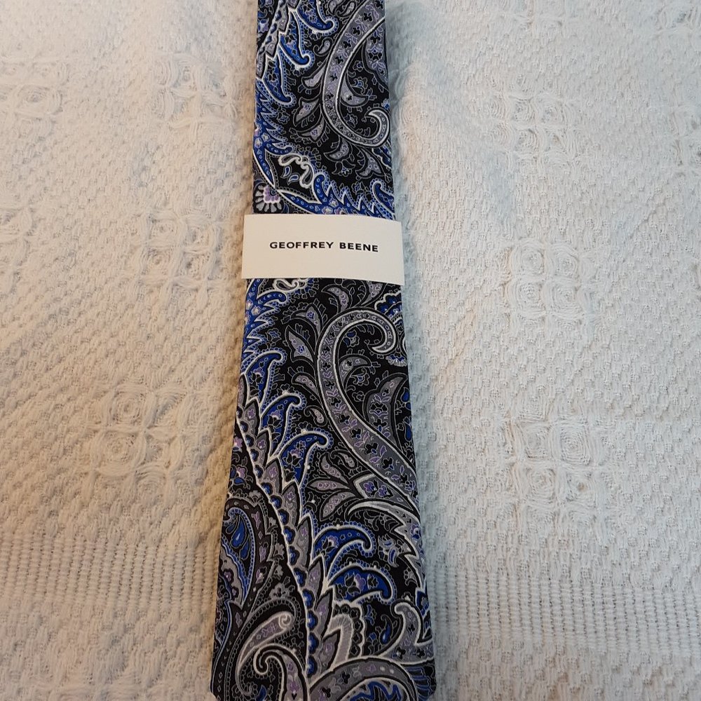 Geoffery Beene Tie